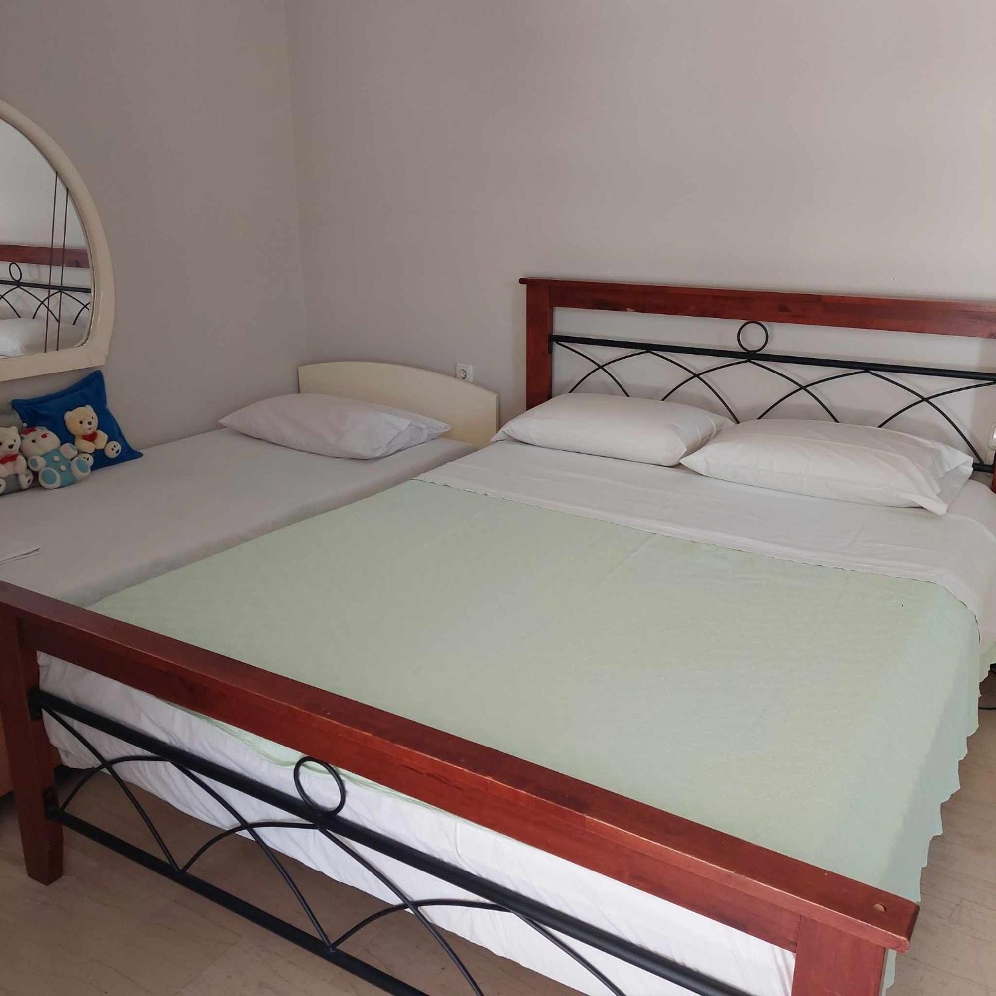 Family Apartment Patras Exterior foto